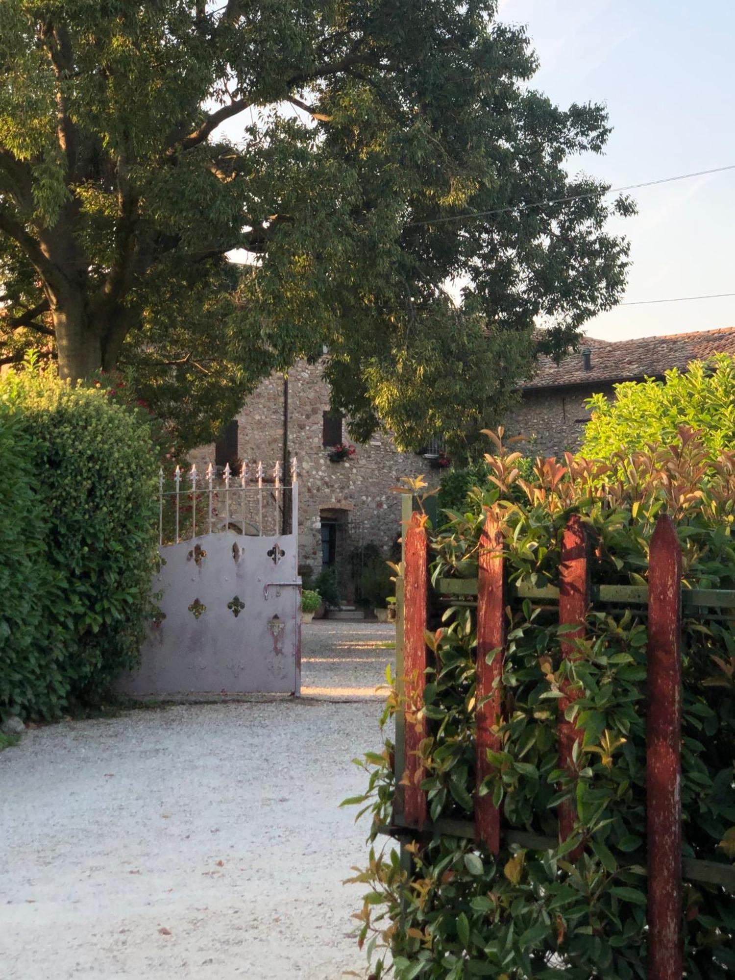 B&B Cascina Mattarelle Monzambano Exteriör bild